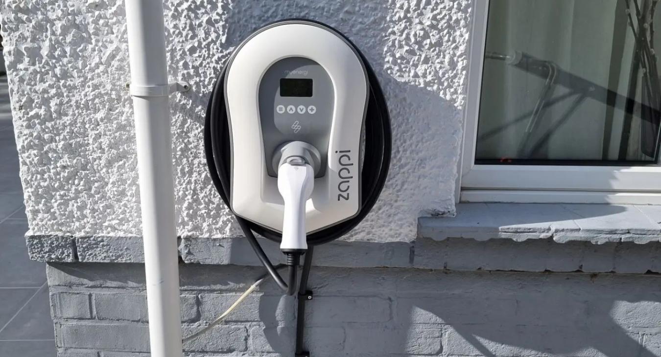 Electrician in Poole: EV charging point